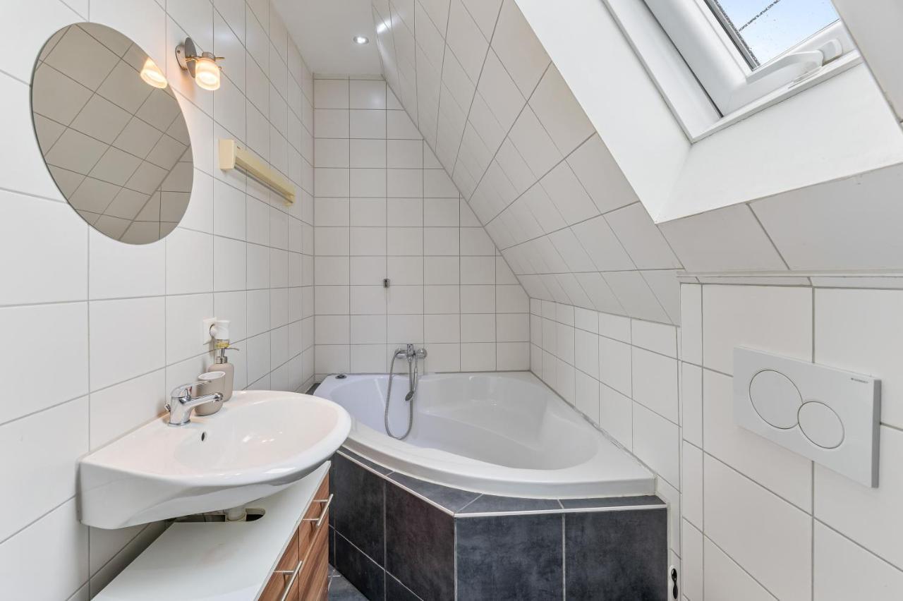 Home2Stay Apartments Wendlingen Kitchen,Wifi,Smart Tv New Εξωτερικό φωτογραφία